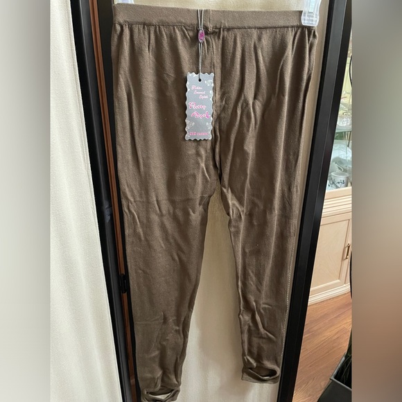 NWT Pretty Angel Taupe coloured leggings with bling on side of each leg in S/M. - Picture 3 of 8